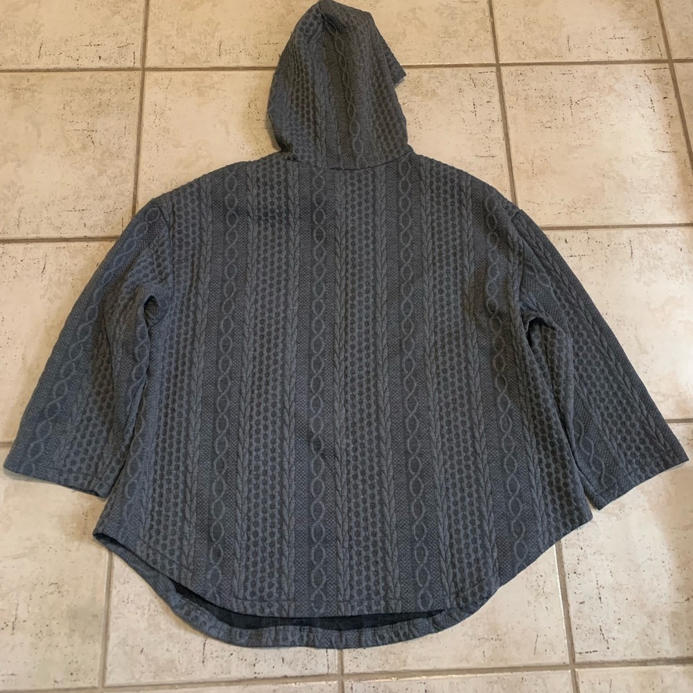 ๐ SHEIN Curve 3XL Grey Cable Knit Hooded Poncho Sweater - Picture 3 of 5